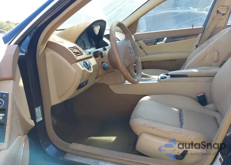 2008 Mercedes-Benz C 300 Luxury from USA, damaged, VIN WDDGF54X38R017289